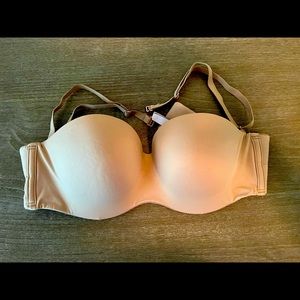 Nude convertible strapless bra